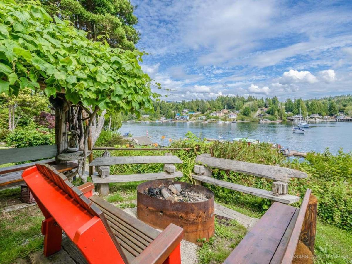 Woods End Landing Hotel Bamfield Exterior photo