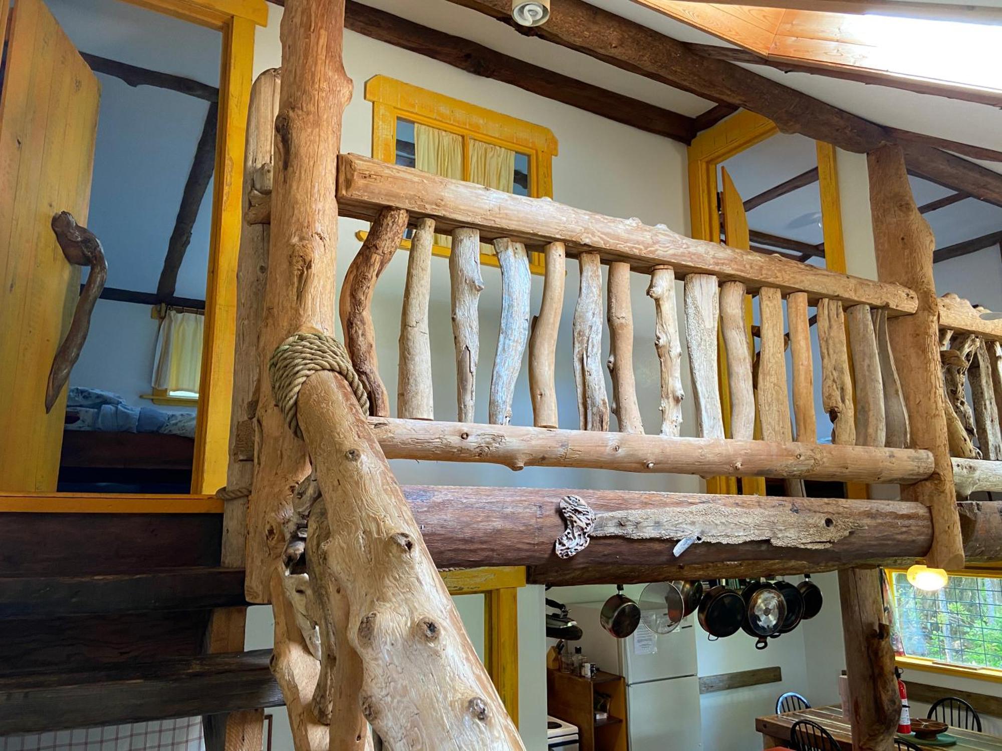 Woods End Landing Hotel Bamfield Room photo